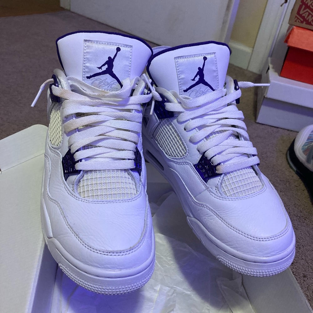 Jordan 4 - Picture 4 of 6